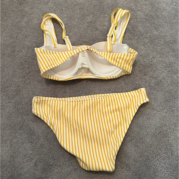 Shade & Shore bikini - Picture 2 of 4